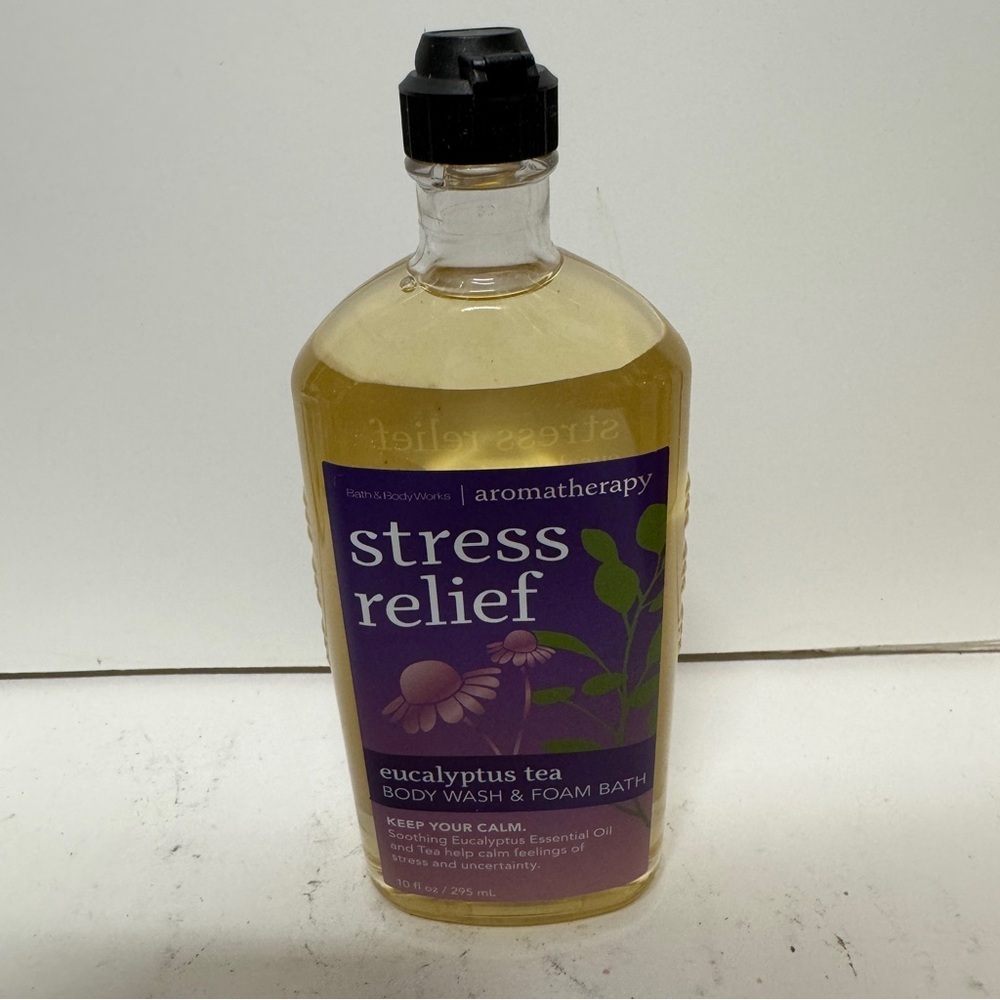 Bath Body Works Aromatherapy Stress Relief Eucalyptus Tea Body Wash Foam 10 OZ